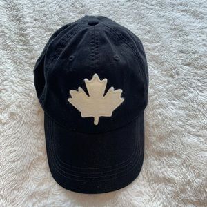 Roots Canada Women’s Black Baseball Cap